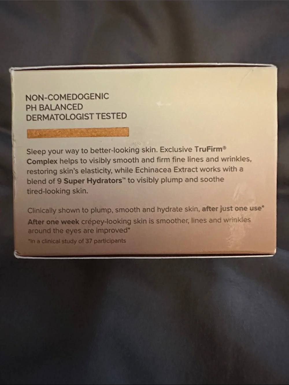Body Firm Crêpe Erase Overnight Facial Plumping Treatment - Rose Gold & White